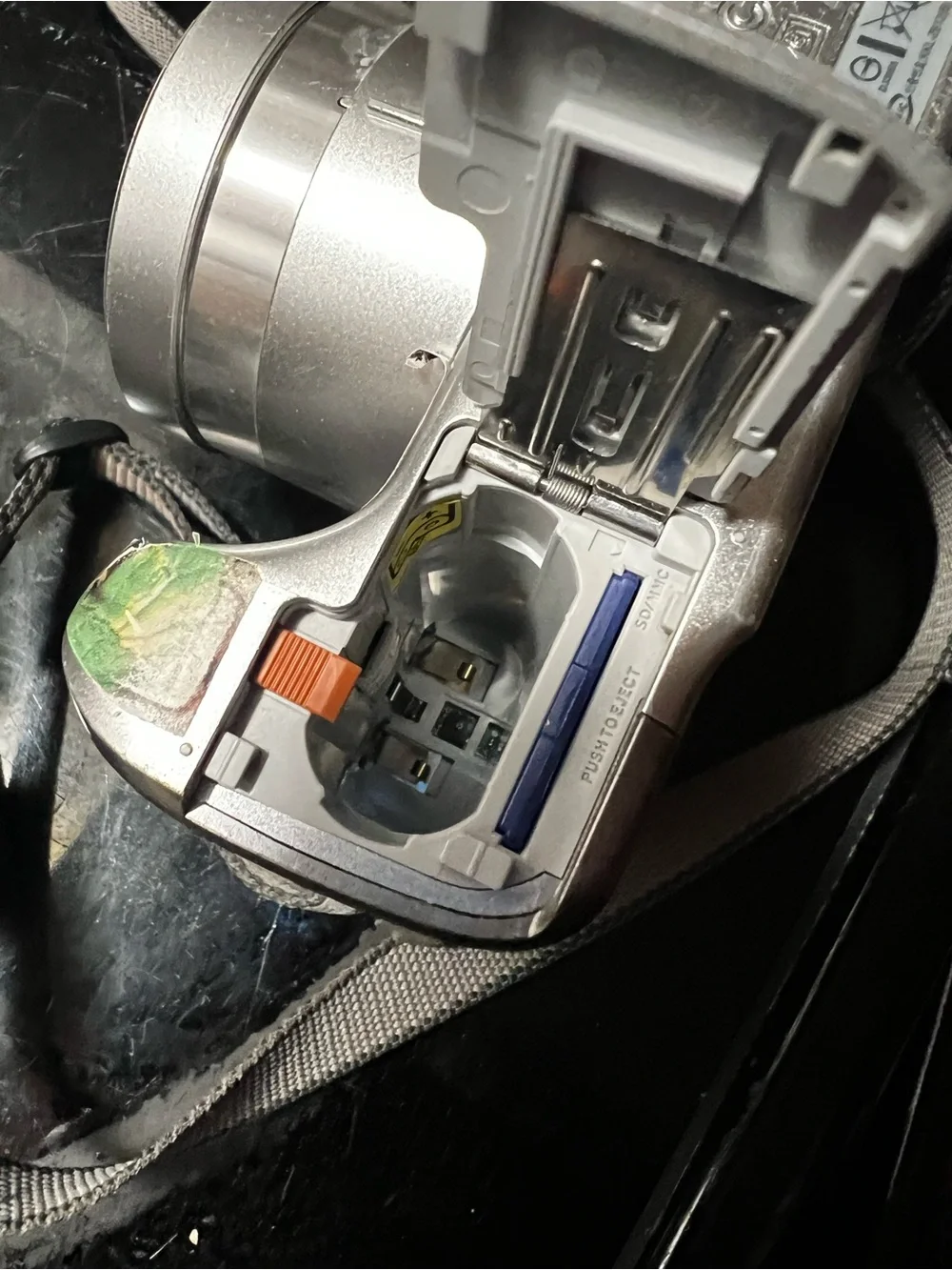 Kodak Lens Digital Camera in Gray with carry case